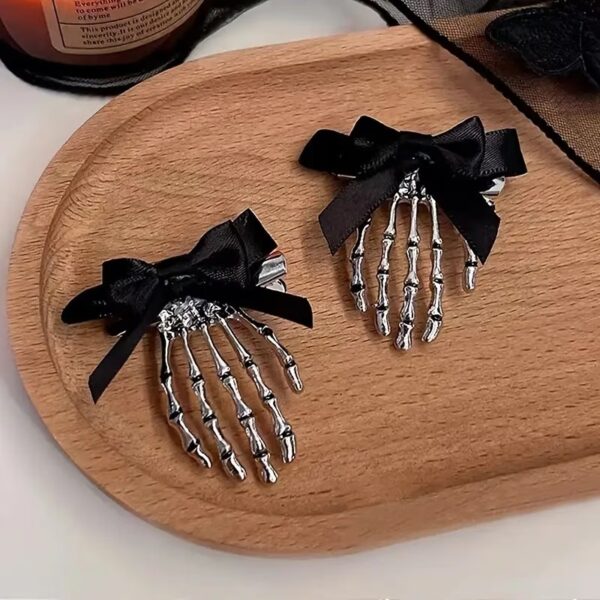 Gothic Skull Bow Hair Clip – Punk Style Hair Accessory
