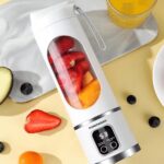 Portable USB rechargeable blender & juicer, 1 unit - Image 3