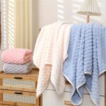 Super soft microfiber quick dry bath towel, 1 unit - Image 2