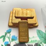 Realistic replica golden bars decoration set, 10 pack - Image 8