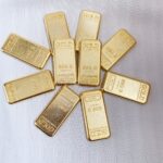 Realistic replica golden bars decoration set, 10 pack - Image 2