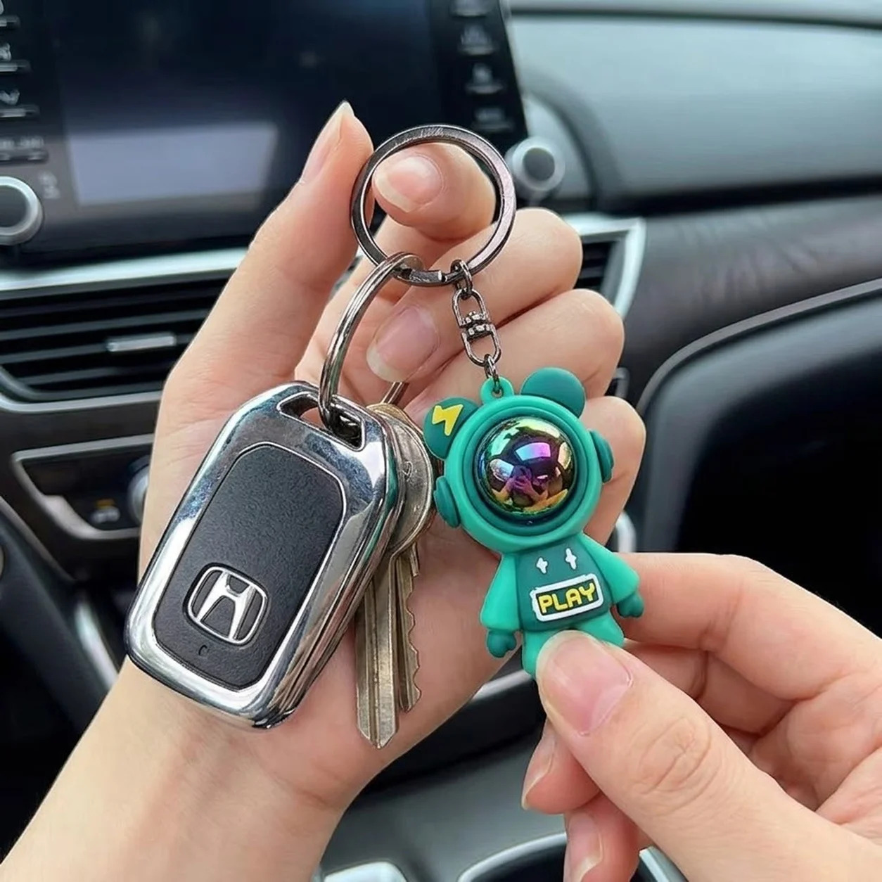 NATG394 Creative astronaut keychain, 6 pack - Image 1