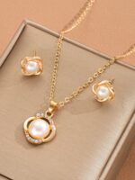 2-Piece Pearl Rhinestone Necklace and Stud Earrings Jewelry Set