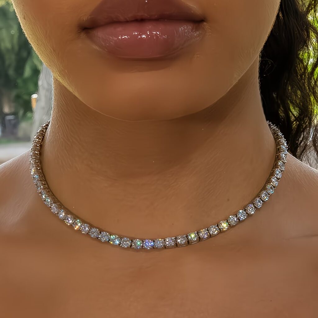 A Fashionable And Sparkling Decorative Necklace – Perfect for Men & Women for Any Occasion