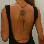 Elegant Flower Body Chain – Gold-Tone Floral Waist & Back Chain Jewelry - Image 3