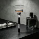 Men’s 6-Blade Manual Razor Set with 30 Replacement Heads - Image 11