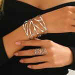 Retro Hollow Leaf Open Bangle & Ring Set (2-Piece) - Image 4