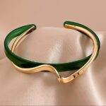 Women's Green Panel Curved Texture Bangle Bracelet