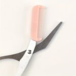 Precision Eyebrow Comb with Built-In Scissors – Stainless Steel Brow Trimming Tool with Random Postcard - Image 7