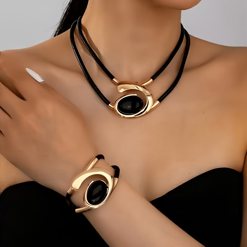 Elegant Vintage-Inspired Jewelry Set for Women