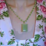 High-End Green Pendant Necklace – Elegant Beaded Chain with Rectangular Pendant for Daily Wear & Christmas Gifts