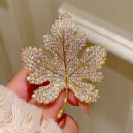 Maple Leaf Brooch – Elegant Vintage-Inspired Leaf Lapel Pin for Suits, Dresses & Special Occasions - Image 3