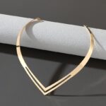 Women's Fashion Necklace – Minimalist Metal Double-Layer V-Shaped Hollow Design - Image 3